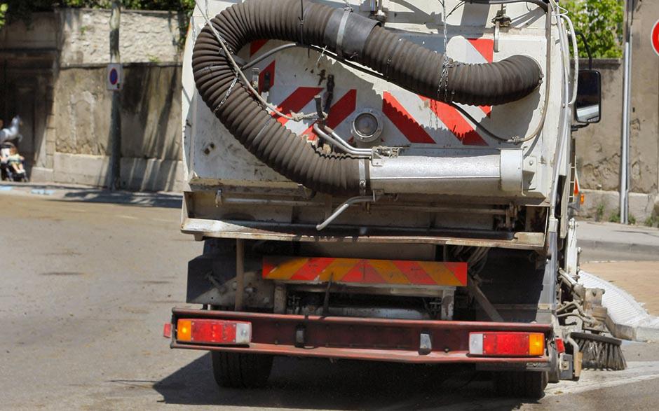 camion pompage assainissement Méru